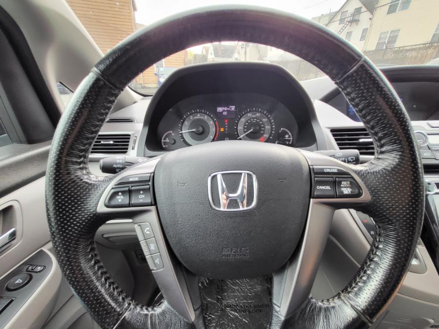 2016 Honda Odyssey 5dr EX-L w/Navi, available for sale in Newark, New Jersey | Champion Auto Sales. Newark, New Jersey 2016 Honda Odyssey 5dr EX-L w/Navi, available for sale in Newark, New Jersey | Champion Auto Sales. Newark, New Jersey