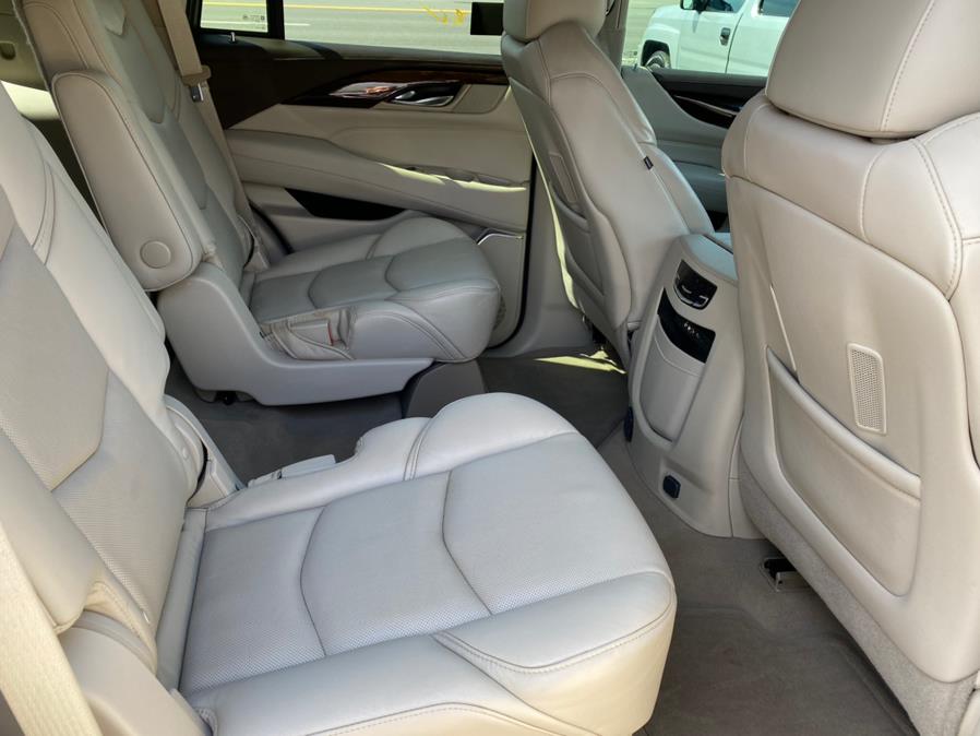 Used Cadillac Escalade 4WD 4dr Premium Collection 2016 | Lava Motors 2 Inc. Canton, Connecticut Used Cadillac Escalade 4WD 4dr Premium Collection 2016 | Lava Motors 2 Inc. Canton, Connecticut