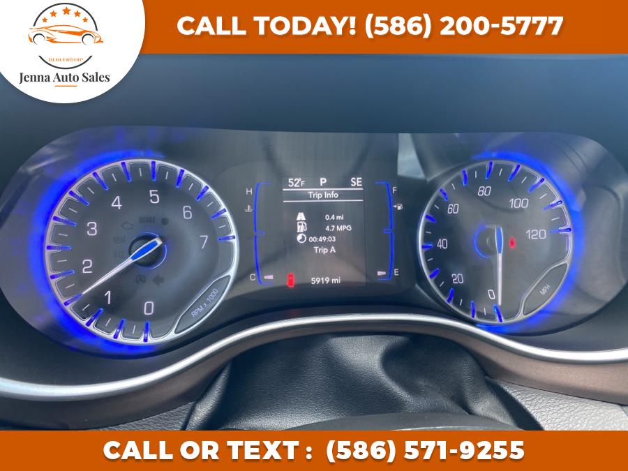 Used Chrysler Voyager LXI FWD 2021 | Jenna Auto Sale Inc. Roseville, Michigan Used Chrysler Voyager LXI FWD 2021 | Jenna Auto Sale Inc. Roseville, Michigan