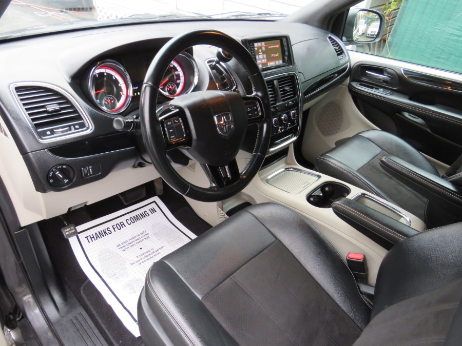 2020 Dodge Grand Caravan SXT Wagon, available for sale in Middle Village, New York | Road Masters II INC. Middle Village, New York 2020 Dodge Grand Caravan SXT Wagon, available for sale in Middle Village, New York | Road Masters II INC. Middle Village, New York