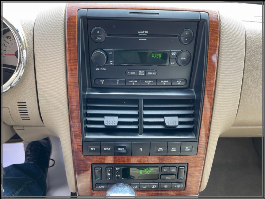 2007 Ford Explorer 4WD 4dr V8 Eddie Bauer, available for sale in Huntington Station, New York | My Auto Inc.. Huntington Station, New York 2007 Ford Explorer 4WD 4dr V8 Eddie Bauer, available for sale in Huntington Station, New York | My Auto Inc.. Huntington Station, New York