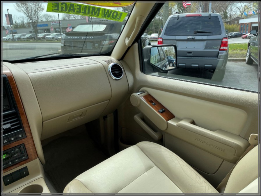 2007 Ford Explorer 4WD 4dr V8 Eddie Bauer, available for sale in Huntington Station, New York | My Auto Inc.. Huntington Station, New York 2007 Ford Explorer 4WD 4dr V8 Eddie Bauer, available for sale in Huntington Station, New York | My Auto Inc.. Huntington Station, New York