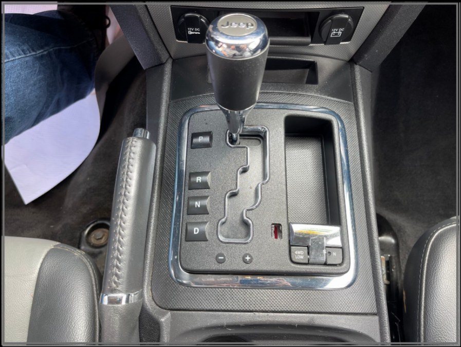 2009 Jeep Grand Cherokee 4WD 4dr Laredo, available for sale in Huntington Station, New York | My Auto Inc.. Huntington Station, New York 2009 Jeep Grand Cherokee 4WD 4dr Laredo, available for sale in Huntington Station, New York | My Auto Inc.. Huntington Station, New York