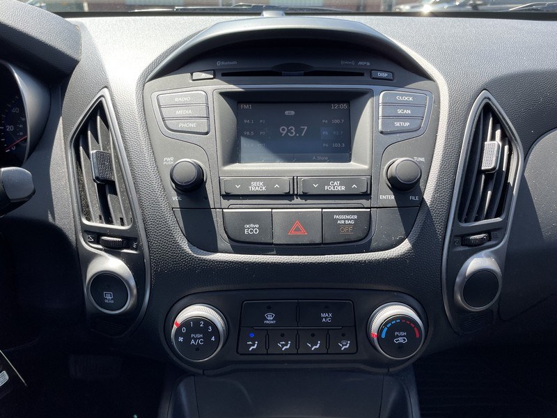 Used Hyundai Tucson AWD 4dr GLS 2015 | Union Street Auto Sales. West Springfield, Massachusetts Used Hyundai Tucson AWD 4dr GLS 2015 | Union Street Auto Sales. West Springfield, Massachusetts