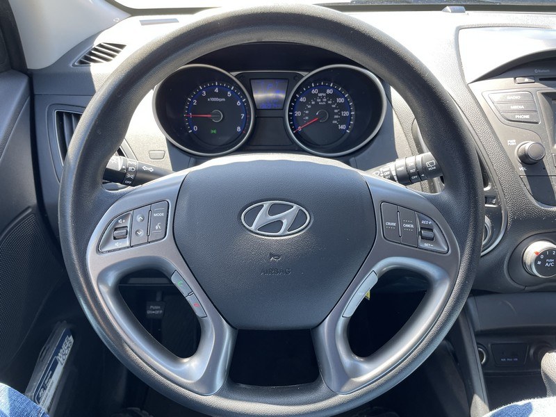 Used Hyundai Tucson AWD 4dr GLS 2015 | Union Street Auto Sales. West Springfield, Massachusetts Used Hyundai Tucson AWD 4dr GLS 2015 | Union Street Auto Sales. West Springfield, Massachusetts