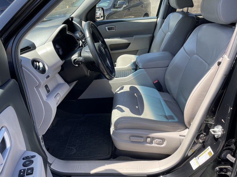 2013 Honda Pilot 4WD 4dr EX-L w/RES, available for sale in West Springfield, Massachusetts | Union Street Auto Sales. West Springfield, Massachusetts 2013 Honda Pilot 4WD 4dr EX-L w/RES, available for sale in West Springfield, Massachusetts | Union Street Auto Sales. West Springfield, Massachusetts