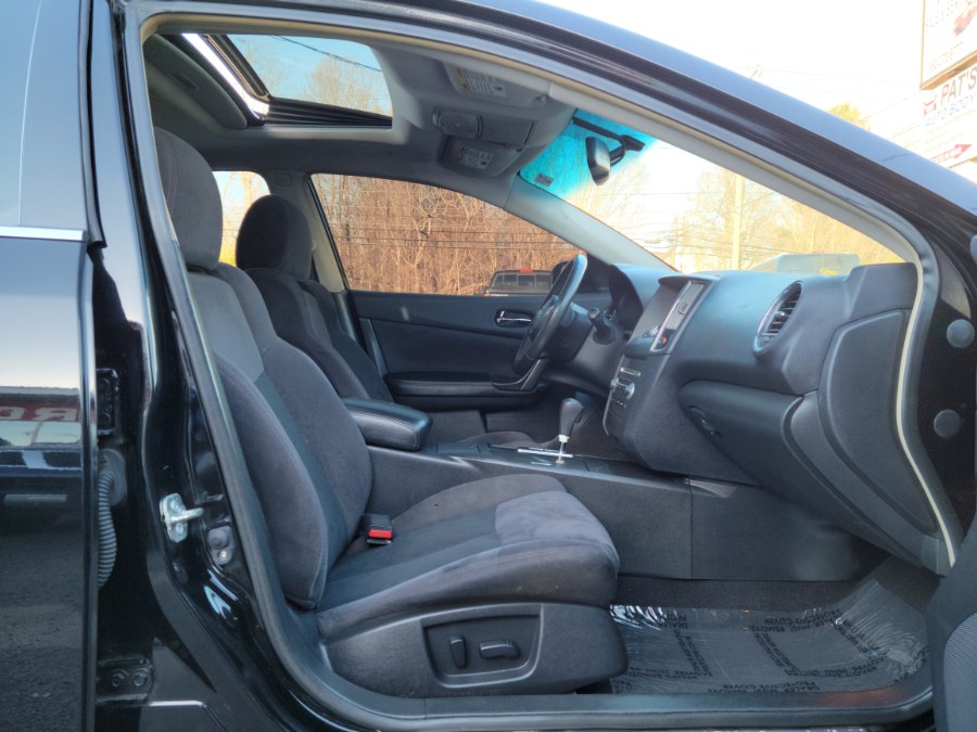 2014 Nissan Maxima 4dr Sdn 3.5 SV, available for sale in East Windsor, Connecticut | Toro Auto. East Windsor, Connecticut 2014 Nissan Maxima 4dr Sdn 3.5 SV, available for sale in East Windsor, Connecticut | Toro Auto. East Windsor, Connecticut