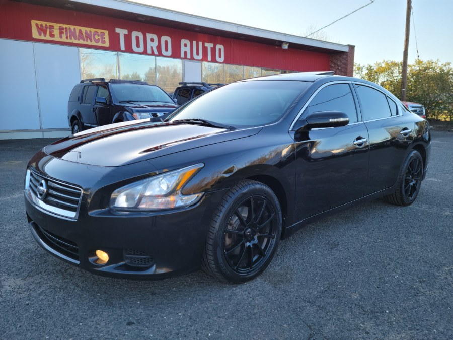 2014 Nissan Maxima 4dr Sdn 3.5 SV, available for sale in East Windsor, Connecticut | Toro Auto. East Windsor, Connecticut