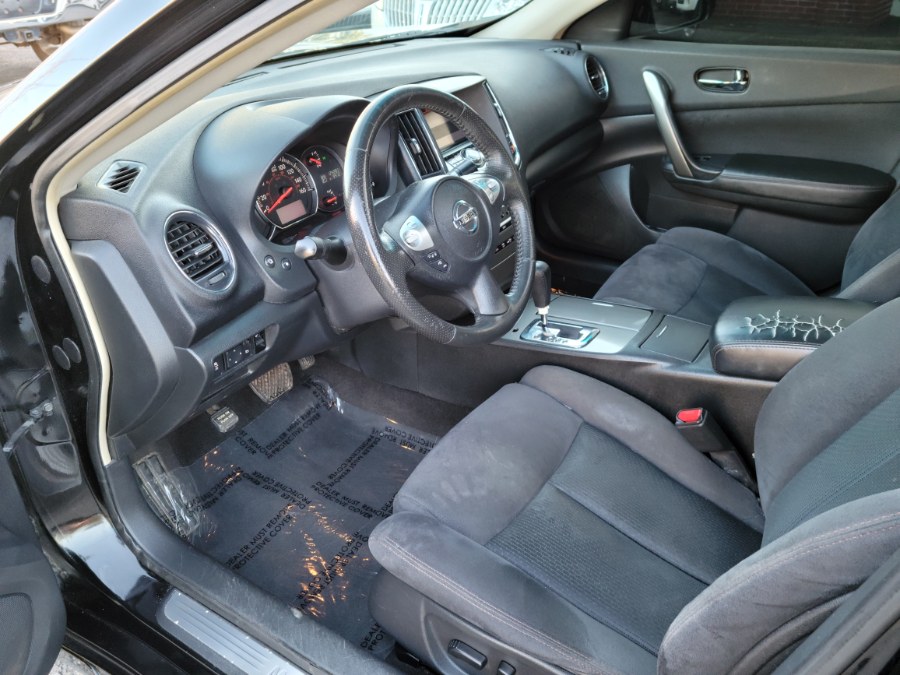 2014 Nissan Maxima 4dr Sdn 3.5 SV, available for sale in East Windsor, Connecticut | Toro Auto. East Windsor, Connecticut 2014 Nissan Maxima 4dr Sdn 3.5 SV, available for sale in East Windsor, Connecticut | Toro Auto. East Windsor, Connecticut