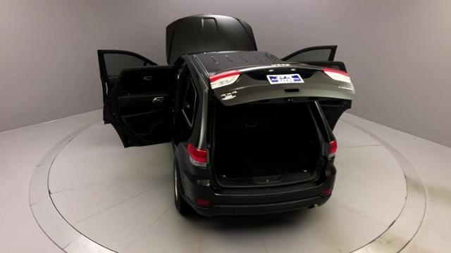 2014 Jeep Grand Cherokee 4WD 4dr Laredo, available for sale in Naugatuck, Connecticut | J&M Automotive Sls&Svc LLC. Naugatuck, Connecticut 2014 Jeep Grand Cherokee 4WD 4dr Laredo, available for sale in Naugatuck, Connecticut | J&M Automotive Sls&Svc LLC. Naugatuck, Connecticut