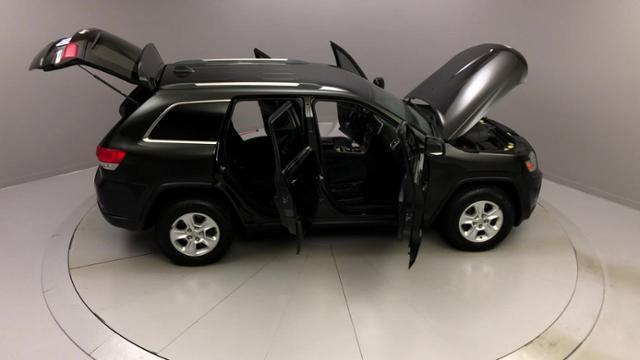 2014 Jeep Grand Cherokee 4WD 4dr Laredo, available for sale in Naugatuck, Connecticut | J&M Automotive Sls&Svc LLC. Naugatuck, Connecticut 2014 Jeep Grand Cherokee 4WD 4dr Laredo, available for sale in Naugatuck, Connecticut | J&M Automotive Sls&Svc LLC. Naugatuck, Connecticut