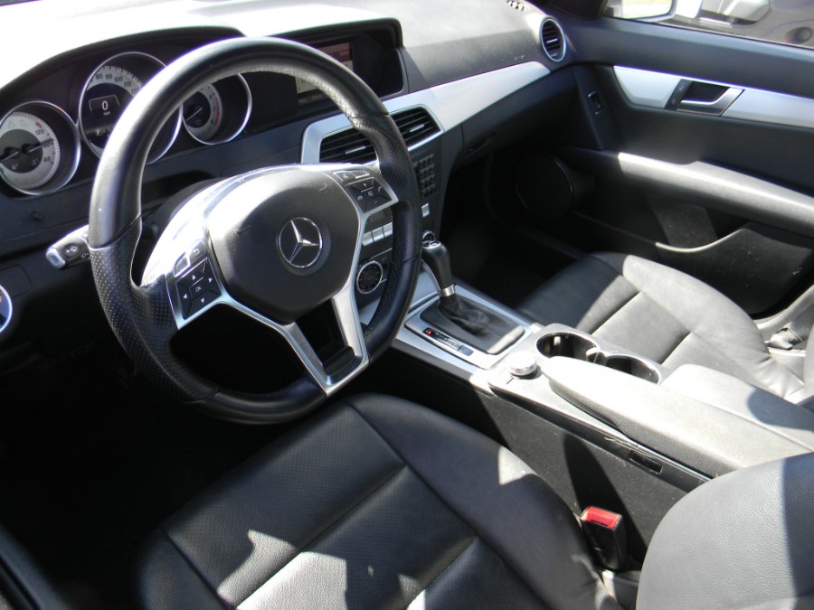 Used Mercedes-Benz C-Class 4dr Sdn C300 Sport 4MATIC 2013 | M&M Vehicles Inc dba Central Motors. Southborough, Massachusetts Used Mercedes-Benz C-Class 4dr Sdn C300 Sport 4MATIC 2013 | M&M Vehicles Inc dba Central Motors. Southborough, Massachusetts