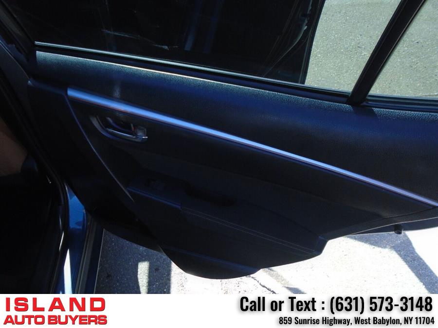Used Toyota Corolla LE Plus 4dr Sedan 2015 | Island Auto Buyers. West Babylon, New York Used Toyota Corolla LE Plus 4dr Sedan 2015 | Island Auto Buyers. West Babylon, New York