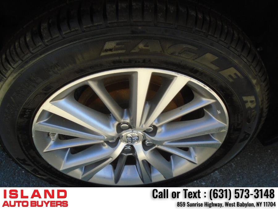Used Toyota Corolla LE Plus 4dr Sedan 2015 | Island Auto Buyers. West Babylon, New York Used Toyota Corolla LE Plus 4dr Sedan 2015 | Island Auto Buyers. West Babylon, New York