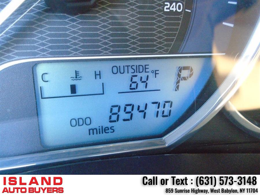 Used Toyota Corolla LE Plus 4dr Sedan 2015 | Island Auto Buyers. West Babylon, New York Used Toyota Corolla LE Plus 4dr Sedan 2015 | Island Auto Buyers. West Babylon, New York