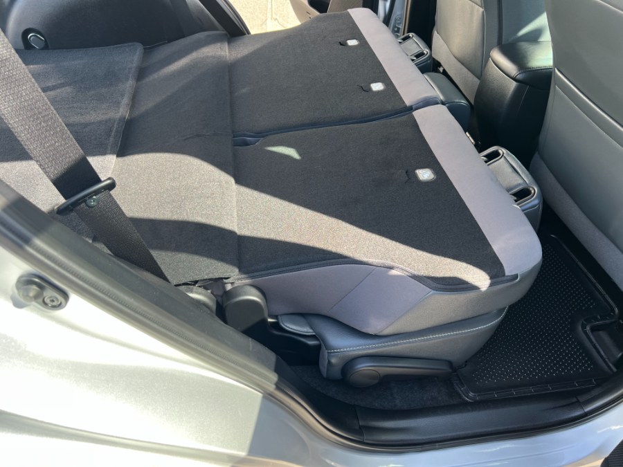 Used Toyota RAV4 AWD 4dr Limited (Natl) 2015 | Bristol Auto Center LLC. Bristol, Connecticut Used Toyota RAV4 AWD 4dr Limited (Natl) 2015 | Bristol Auto Center LLC. Bristol, Connecticut