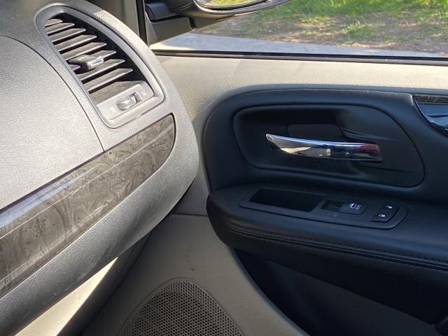 Used Dodge Grand Caravan SE 2019 | Eastchester Motor Cars. Bronx, New York Used Dodge Grand Caravan SE 2019 | Eastchester Motor Cars. Bronx, New York
