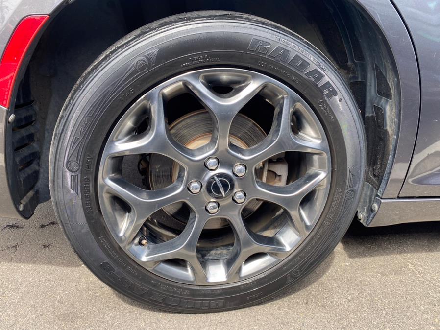 2015 Chrysler 300 4dr Sdn 300S AWD w/Navi, available for sale in Lodi, New Jersey | European Auto Expo. Lodi, New Jersey 2015 Chrysler 300 4dr Sdn 300S AWD w/Navi, available for sale in Lodi, New Jersey | European Auto Expo. Lodi, New Jersey