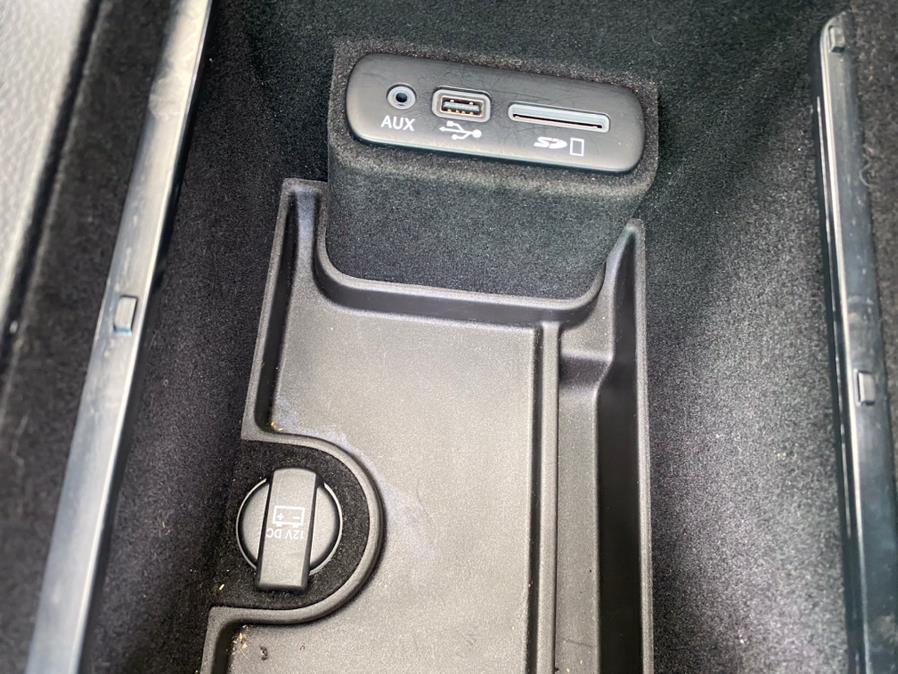 2015 Chrysler 300 4dr Sdn 300S AWD w/Navi, available for sale in Lodi, New Jersey | European Auto Expo. Lodi, New Jersey 2015 Chrysler 300 4dr Sdn 300S AWD w/Navi, available for sale in Lodi, New Jersey | European Auto Expo. Lodi, New Jersey