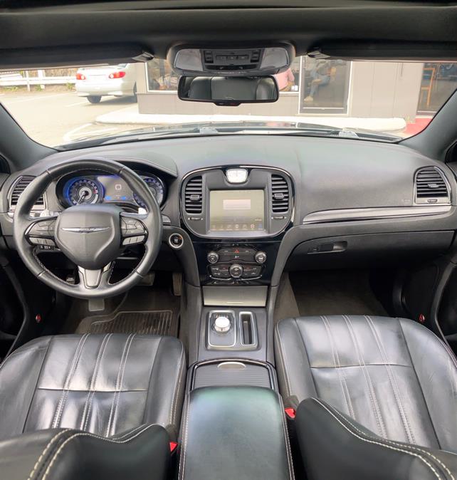 2015 Chrysler 300 4dr Sdn 300S AWD w/Navi, available for sale in Lodi, New Jersey | European Auto Expo. Lodi, New Jersey 2015 Chrysler 300 4dr Sdn 300S AWD w/Navi, available for sale in Lodi, New Jersey | European Auto Expo. Lodi, New Jersey