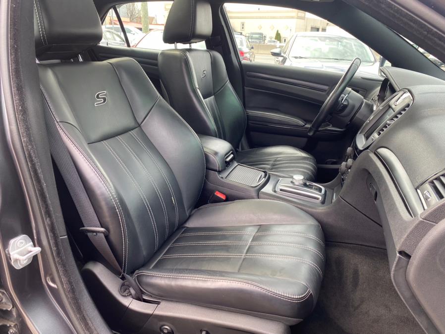 2015 Chrysler 300 4dr Sdn 300S AWD w/Navi, available for sale in Lodi, New Jersey | European Auto Expo. Lodi, New Jersey 2015 Chrysler 300 4dr Sdn 300S AWD w/Navi, available for sale in Lodi, New Jersey | European Auto Expo. Lodi, New Jersey