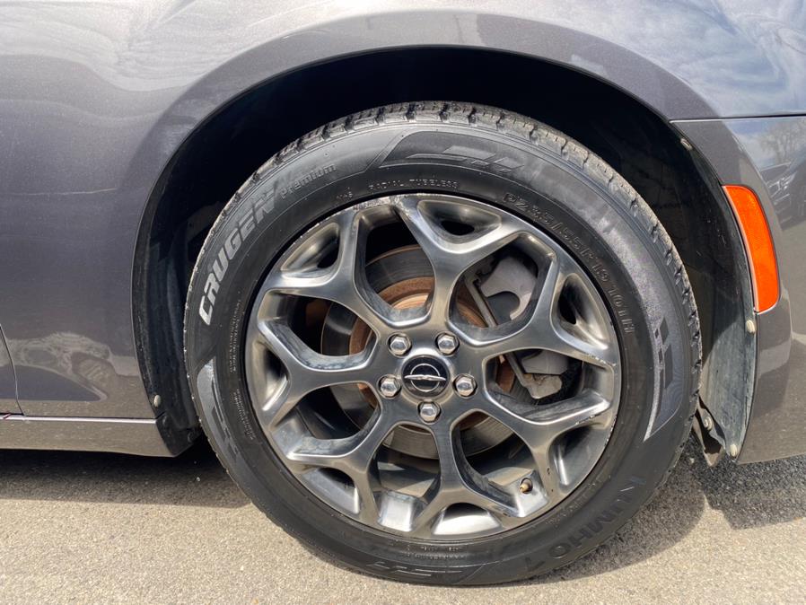 2015 Chrysler 300 4dr Sdn 300S AWD w/Navi, available for sale in Lodi, New Jersey | European Auto Expo. Lodi, New Jersey 2015 Chrysler 300 4dr Sdn 300S AWD w/Navi, available for sale in Lodi, New Jersey | European Auto Expo. Lodi, New Jersey