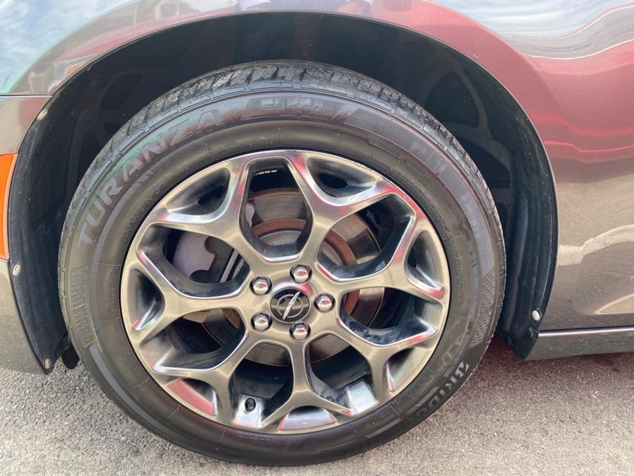 2015 Chrysler 300 4dr Sdn 300S AWD w/Navi, available for sale in Lodi, New Jersey | European Auto Expo. Lodi, New Jersey 2015 Chrysler 300 4dr Sdn 300S AWD w/Navi, available for sale in Lodi, New Jersey | European Auto Expo. Lodi, New Jersey
