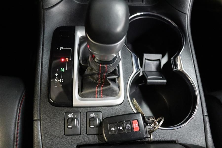 Used Toyota Highlander SE 2019 | Fast Track Motors. Paterson, New Jersey Used Toyota Highlander SE 2019 | Fast Track Motors. Paterson, New Jersey