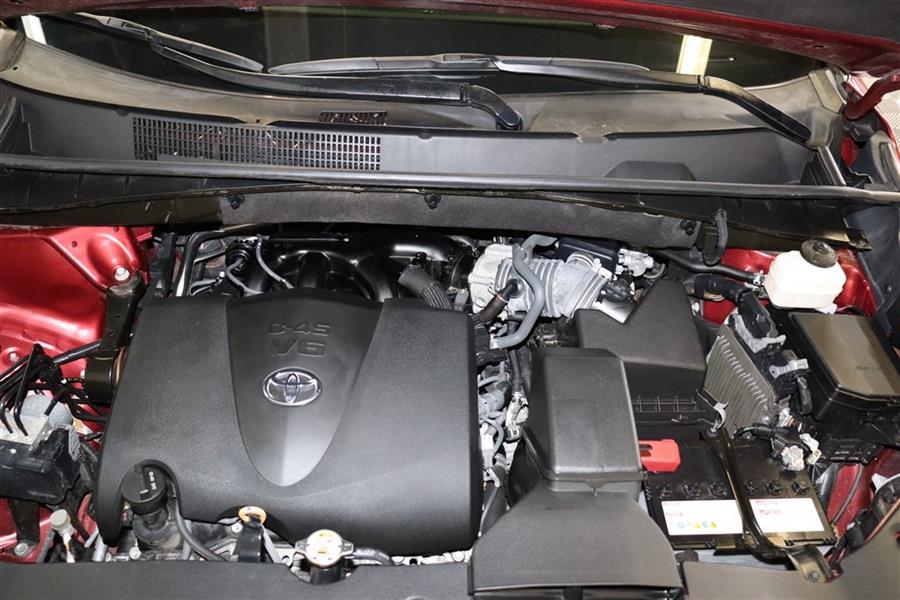 Used Toyota Highlander SE 2019 | Fast Track Motors. Paterson, New Jersey Used Toyota Highlander SE 2019 | Fast Track Motors. Paterson, New Jersey