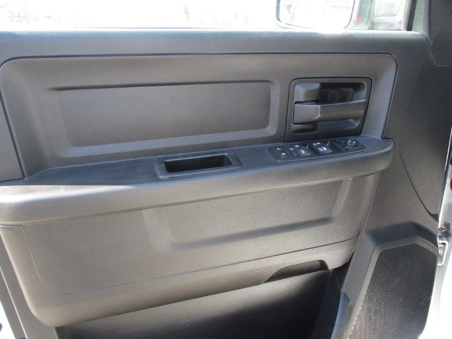 2016 Ram 2500 4WD Crew Cab Tradesman, available for sale in West Babylon, New York | New Gen Auto Group. West Babylon, New York 2016 Ram 2500 4WD Crew Cab Tradesman, available for sale in West Babylon, New York | New Gen Auto Group. West Babylon, New York