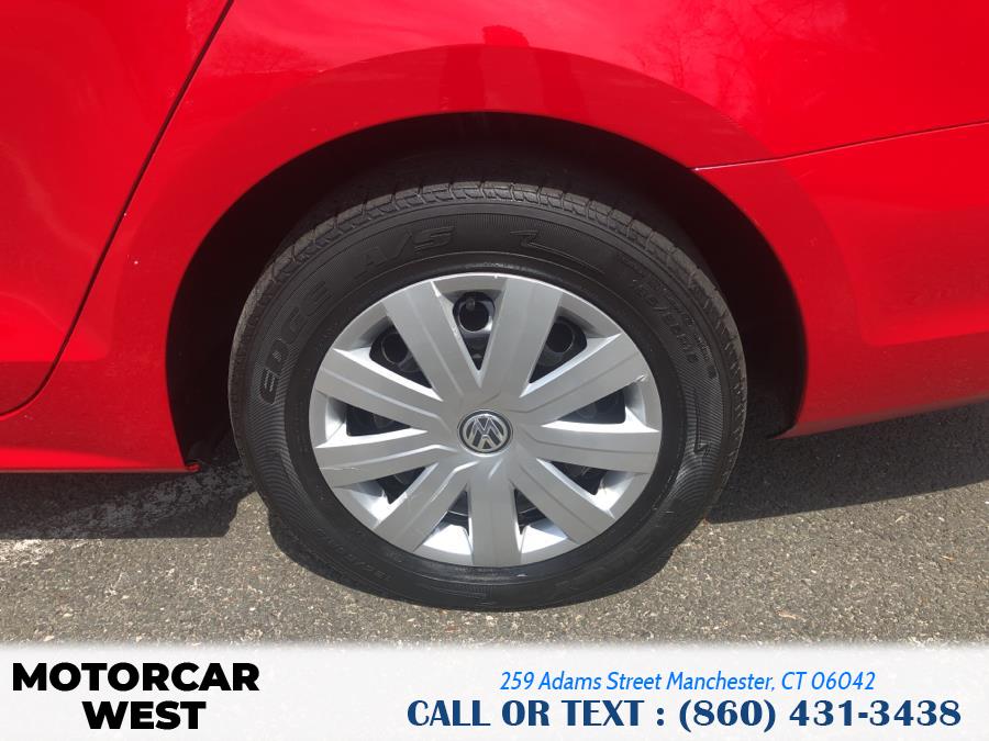 2015 Volkswagen Jetta Sedan 4dr Auto 2.0L S w/Technology, available for sale in Manchester, Connecticut | Motorcar West. Manchester, Connecticut 2015 Volkswagen Jetta Sedan 4dr Auto 2.0L S w/Technology, available for sale in Manchester, Connecticut | Motorcar West. Manchester, Connecticut