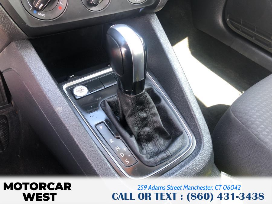 2015 Volkswagen Jetta Sedan 4dr Auto 2.0L S w/Technology, available for sale in Manchester, Connecticut | Motorcar West. Manchester, Connecticut 2015 Volkswagen Jetta Sedan 4dr Auto 2.0L S w/Technology, available for sale in Manchester, Connecticut | Motorcar West. Manchester, Connecticut