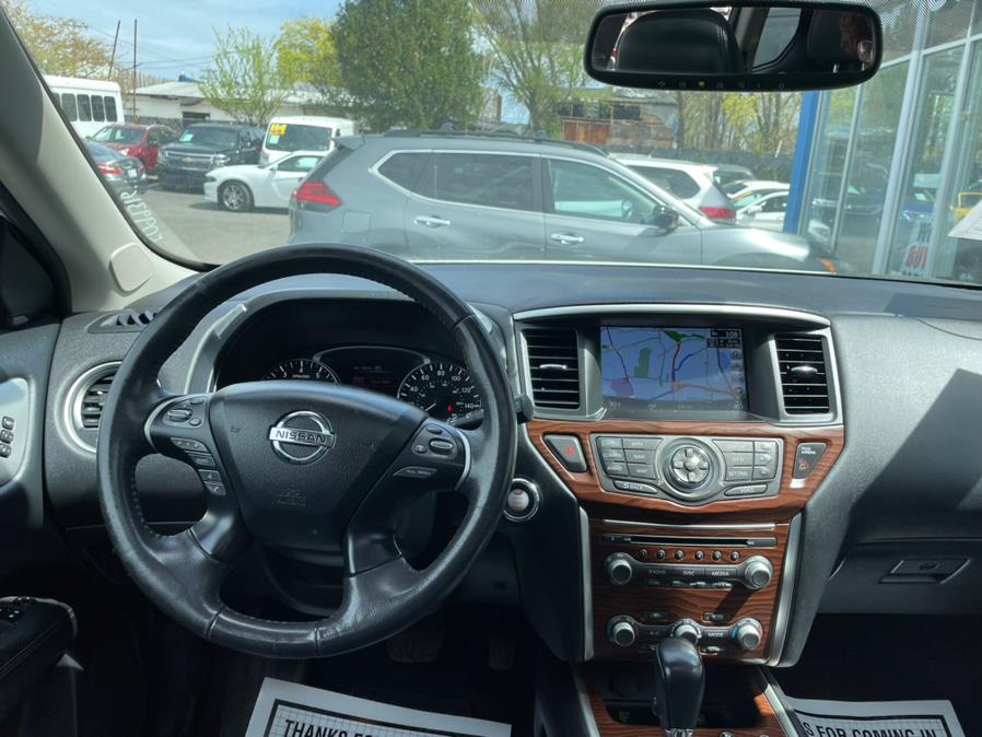 Used Nissan Pathfinder PLATINUM 2017 | Sunrise of Elmont. Elmont, New York Used Nissan Pathfinder PLATINUM 2017 | Sunrise of Elmont. Elmont, New York