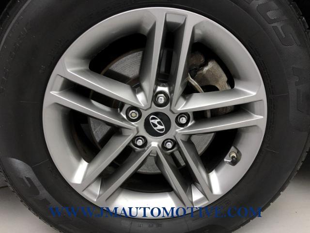 2017 Hyundai Santa Fe Sport 2.4L Auto AWD, available for sale in Naugatuck, Connecticut | J&M Automotive Sls&Svc LLC. Naugatuck, Connecticut 2017 Hyundai Santa Fe Sport 2.4L Auto AWD, available for sale in Naugatuck, Connecticut | J&M Automotive Sls&Svc LLC. Naugatuck, Connecticut
