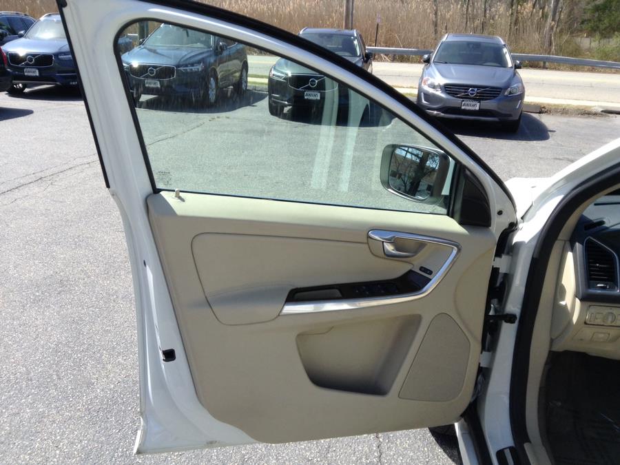 2014 Volvo XC60 AWD 4dr 3.2L Premier PZEV, available for sale in Groton, Connecticut | Eurocars Plus. Groton, Connecticut 2014 Volvo XC60 AWD 4dr 3.2L Premier PZEV, available for sale in Groton, Connecticut | Eurocars Plus. Groton, Connecticut