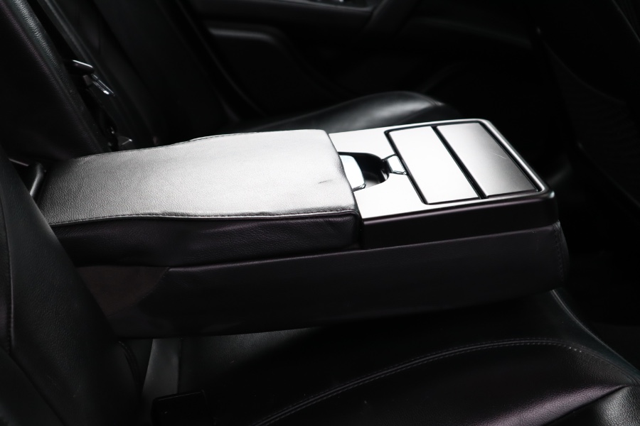 Used Maserati Ghibli 4dr Sdn S Q4 2015 | Hillside Auto Mall Inc.. Jamaica, New York Used Maserati Ghibli 4dr Sdn S Q4 2015 | Hillside Auto Mall Inc.. Jamaica, New York