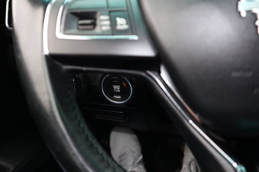 Used Maserati Ghibli 4dr Sdn S Q4 2015 | Hillside Auto Mall Inc.. Jamaica, New York Used Maserati Ghibli 4dr Sdn S Q4 2015 | Hillside Auto Mall Inc.. Jamaica, New York