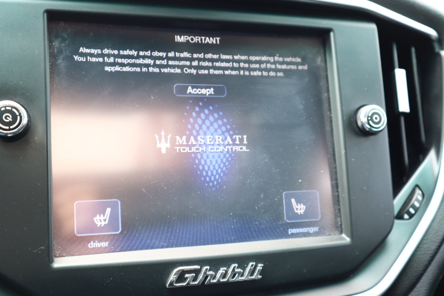 Used Maserati Ghibli 4dr Sdn S Q4 2015 | Hillside Auto Mall Inc.. Jamaica, New York Used Maserati Ghibli 4dr Sdn S Q4 2015 | Hillside Auto Mall Inc.. Jamaica, New York