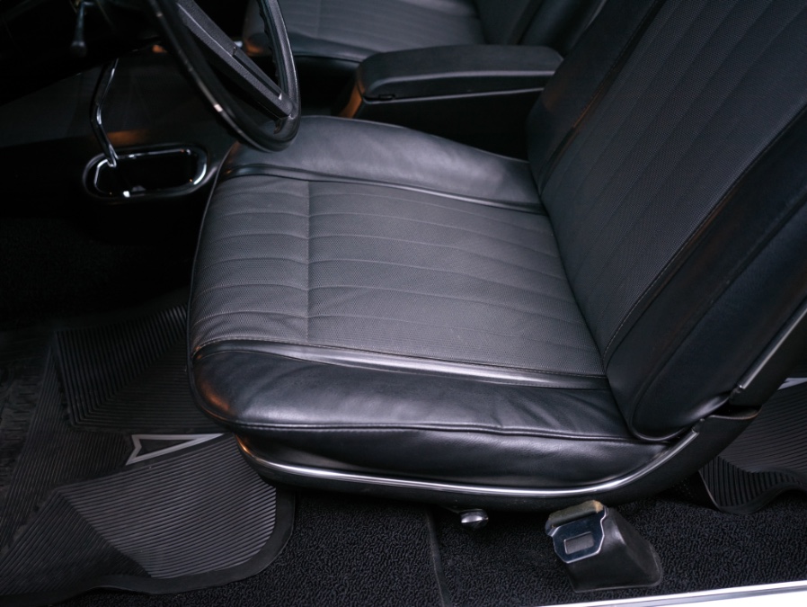 1970 Pontiac GTO Ram Air III, available for sale in North Salem, New York | Meccanic Shop North Inc. North Salem, New York 1970 Pontiac GTO Ram Air III, available for sale in North Salem, New York | Meccanic Shop North Inc. North Salem, New York