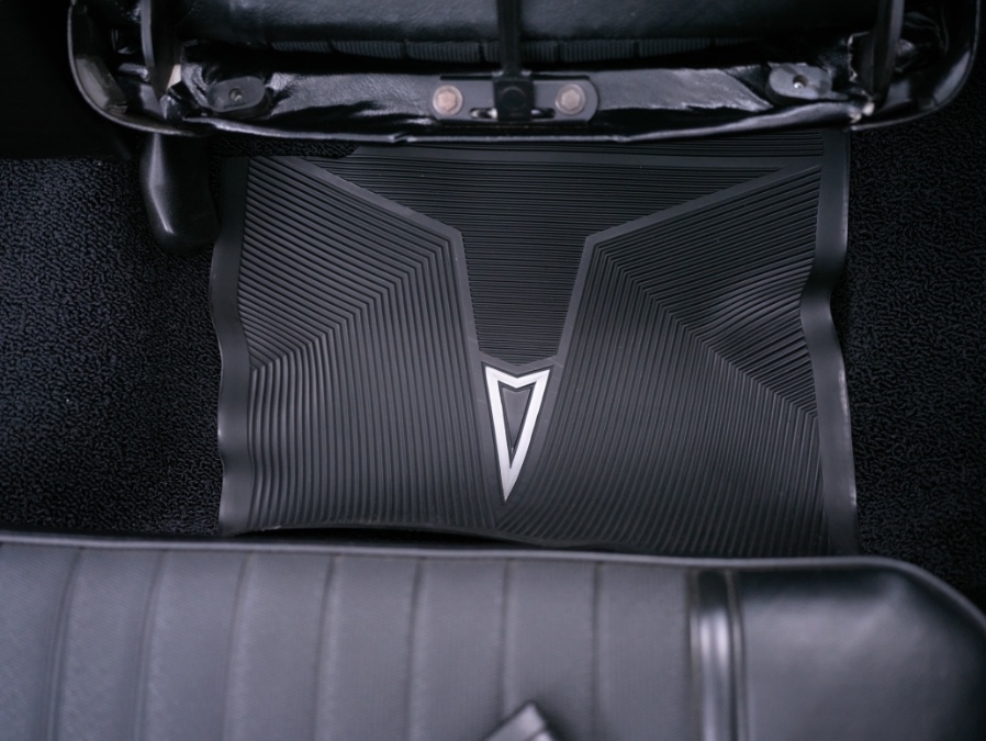 1970 Pontiac GTO Ram Air III, available for sale in North Salem, New York | Meccanic Shop North Inc. North Salem, New York 1970 Pontiac GTO Ram Air III, available for sale in North Salem, New York | Meccanic Shop North Inc. North Salem, New York