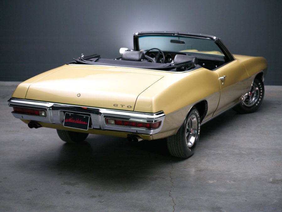 1970 Pontiac GTO Ram Air III, available for sale in North Salem, New York | Meccanic Shop North Inc. North Salem, New York 1970 Pontiac GTO Ram Air III, available for sale in North Salem, New York | Meccanic Shop North Inc. North Salem, New York