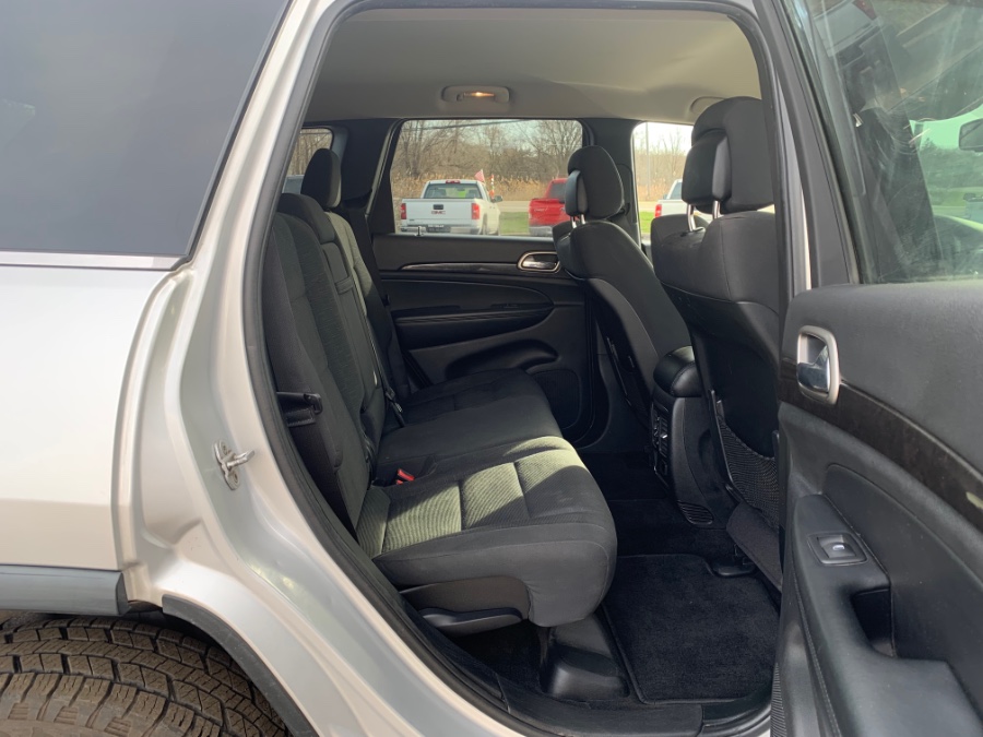 Used Jeep Grand Cherokee 4WD 4dr Laredo 2011 | Marsh Auto Sales LLC. Ortonville, Michigan Used Jeep Grand Cherokee 4WD 4dr Laredo 2011 | Marsh Auto Sales LLC. Ortonville, Michigan