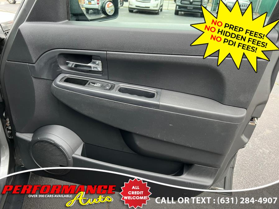 Used Jeep Liberty 4WD 4dr Sport Latitude 2012 | Performance Auto Inc. Bohemia, New York Used Jeep Liberty 4WD 4dr Sport Latitude 2012 | Performance Auto Inc. Bohemia, New York