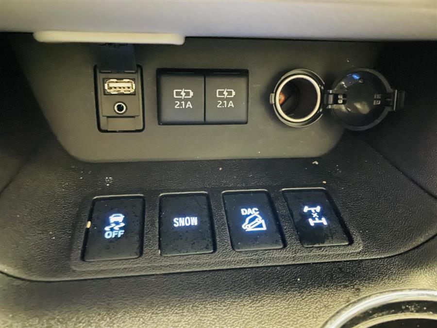 Used Toyota Highlander XLE V6 AWD (Natl) 2018 | Northshore Motors. Syosset , New York Used Toyota Highlander XLE V6 AWD (Natl) 2018 | Northshore Motors. Syosset , New York