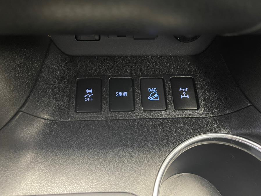 2019 Toyota Highlander SE V6 AWD (Natl), available for sale in Massapequa Park, New York | Power Motors East. Massapequa Park, New York 2019 Toyota Highlander SE V6 AWD (Natl), available for sale in Massapequa Park, New York | Power Motors East. Massapequa Park, New York