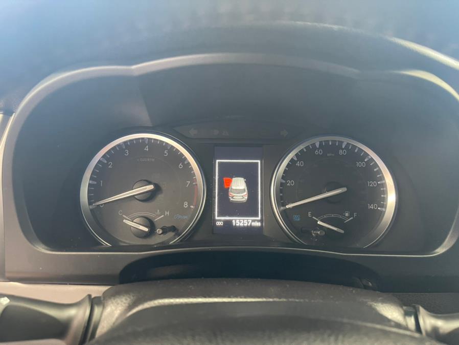 2019 Toyota Highlander SE V6 AWD (Natl), available for sale in Massapequa Park, New York | Power Motors East. Massapequa Park, New York 2019 Toyota Highlander SE V6 AWD (Natl), available for sale in Massapequa Park, New York | Power Motors East. Massapequa Park, New York