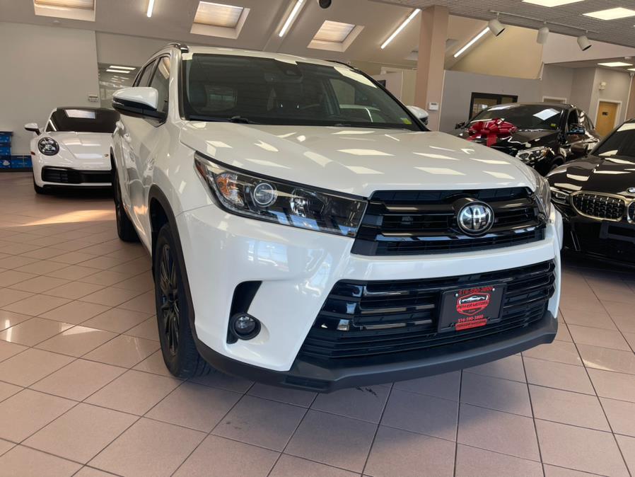 2019 Toyota Highlander SE V6 AWD (Natl), available for sale in Massapequa Park, New York | Power Motors East. Massapequa Park, New York 2019 Toyota Highlander SE V6 AWD (Natl), available for sale in Massapequa Park, New York | Power Motors East. Massapequa Park, New York