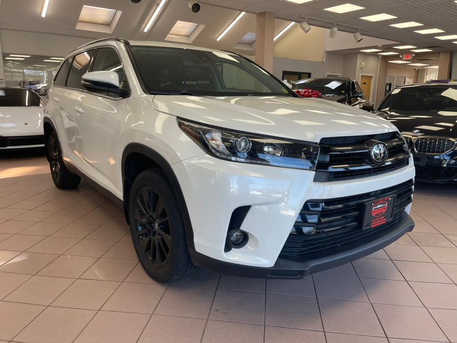 2019 Toyota Highlander SE V6 AWD (Natl), available for sale in Massapequa Park, New York | Power Motors East. Massapequa Park, New York 2019 Toyota Highlander SE V6 AWD (Natl), available for sale in Massapequa Park, New York | Power Motors East. Massapequa Park, New York