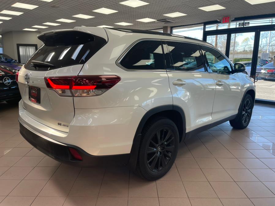 2019 Toyota Highlander SE V6 AWD (Natl), available for sale in Massapequa Park, New York | Power Motors East. Massapequa Park, New York 2019 Toyota Highlander SE V6 AWD (Natl), available for sale in Massapequa Park, New York | Power Motors East. Massapequa Park, New York