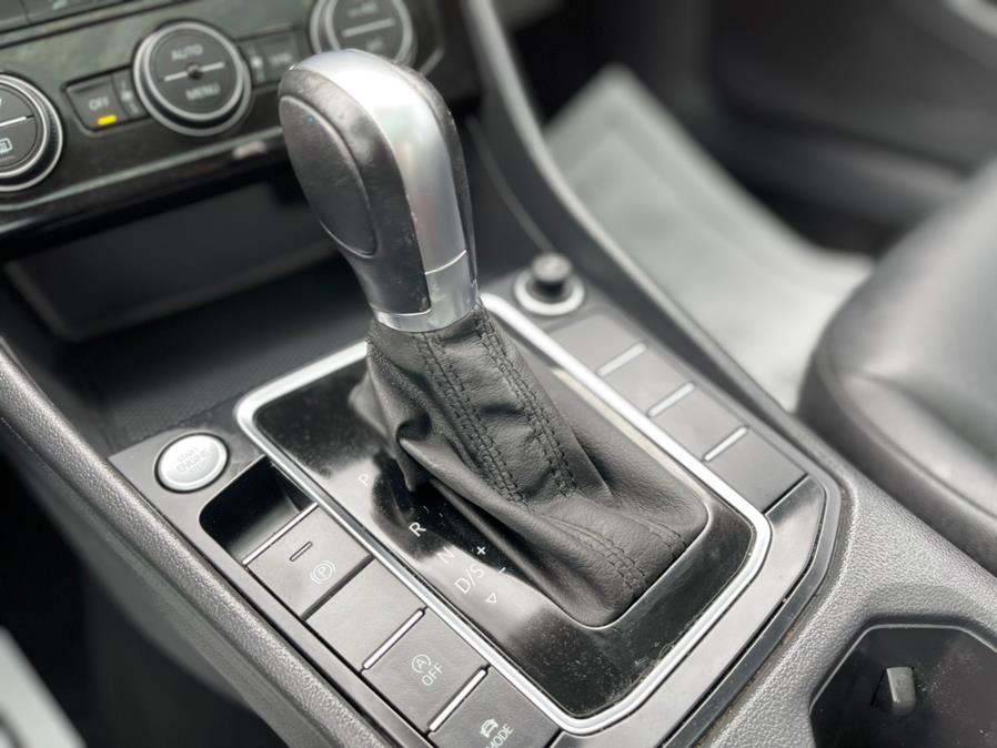2019 Volkswagen Jetta SEL Auto w/SULEV, available for sale in Irvington , New Jersey | Auto Haus of Irvington Corp. Irvington , New Jersey 2019 Volkswagen Jetta SEL Auto w/SULEV, available for sale in Irvington , New Jersey | Auto Haus of Irvington Corp. Irvington , New Jersey